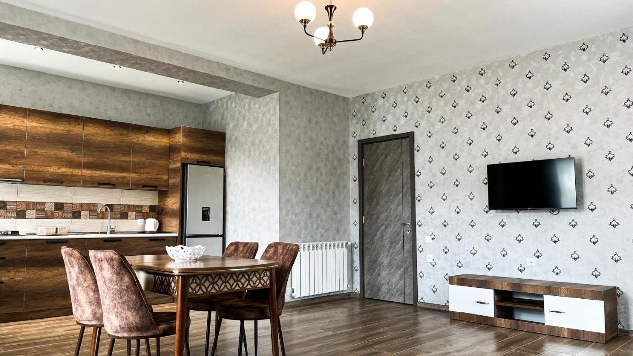 Ferienwohnung Dani Lux Bakuriani Exterior foto